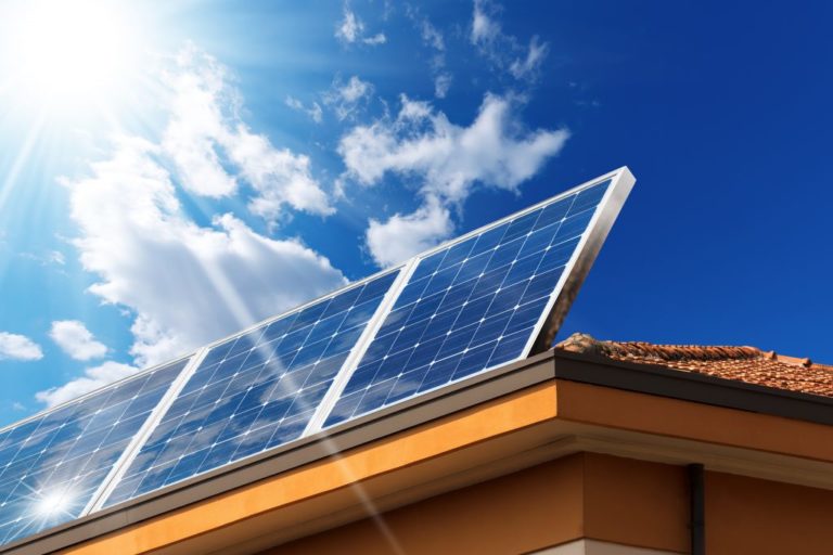 Are Solar Panels and Solar Batteries a Smart Buy?

