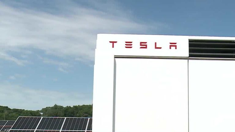 Nebraska's First Solar Battery Project Helps Power Burt County - KETV Omaha

