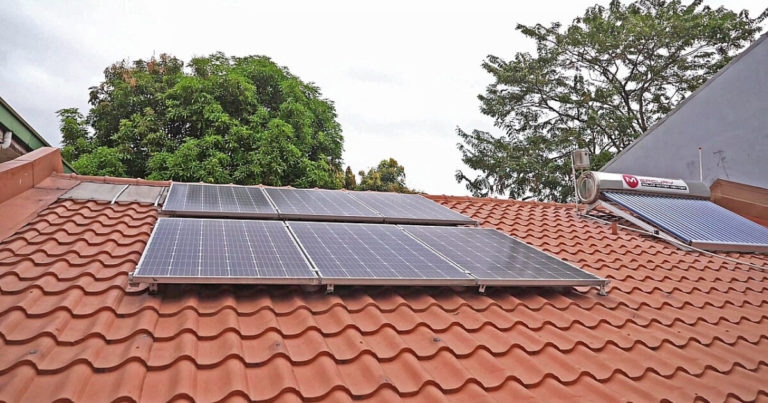 GOING SOLAR: HOW TO BECOME ENERGY EFFICIENT

